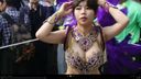 爆乳JDサンバ乳丸出し動画